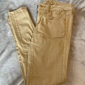 American Eagle khaki jeggings